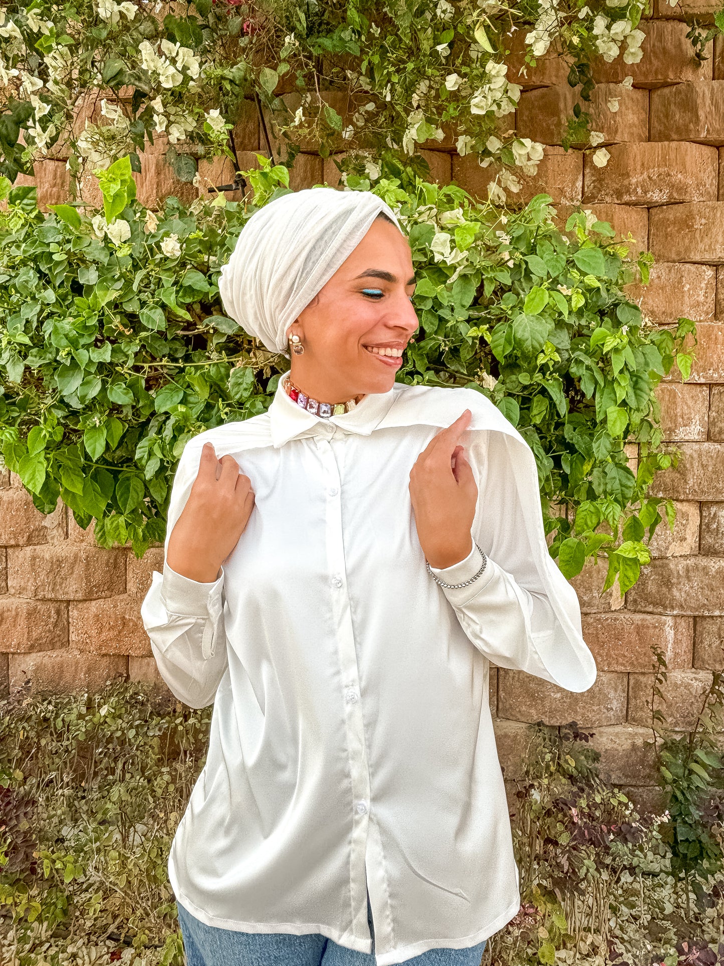Over sleeves shirt