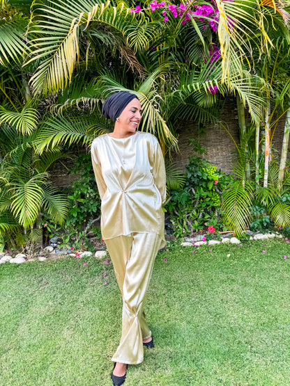 Shimmery set- Gold