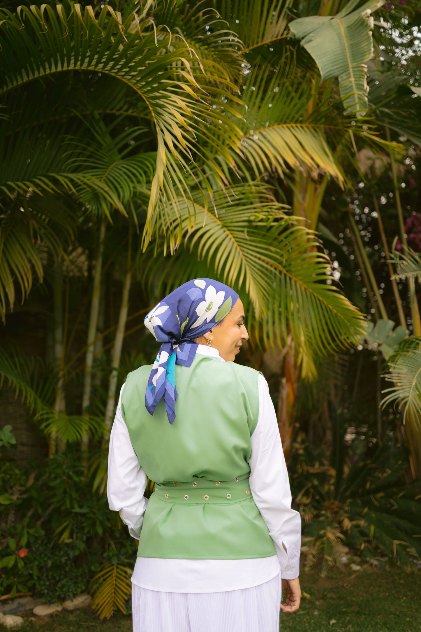 Asymmetric vest-Green