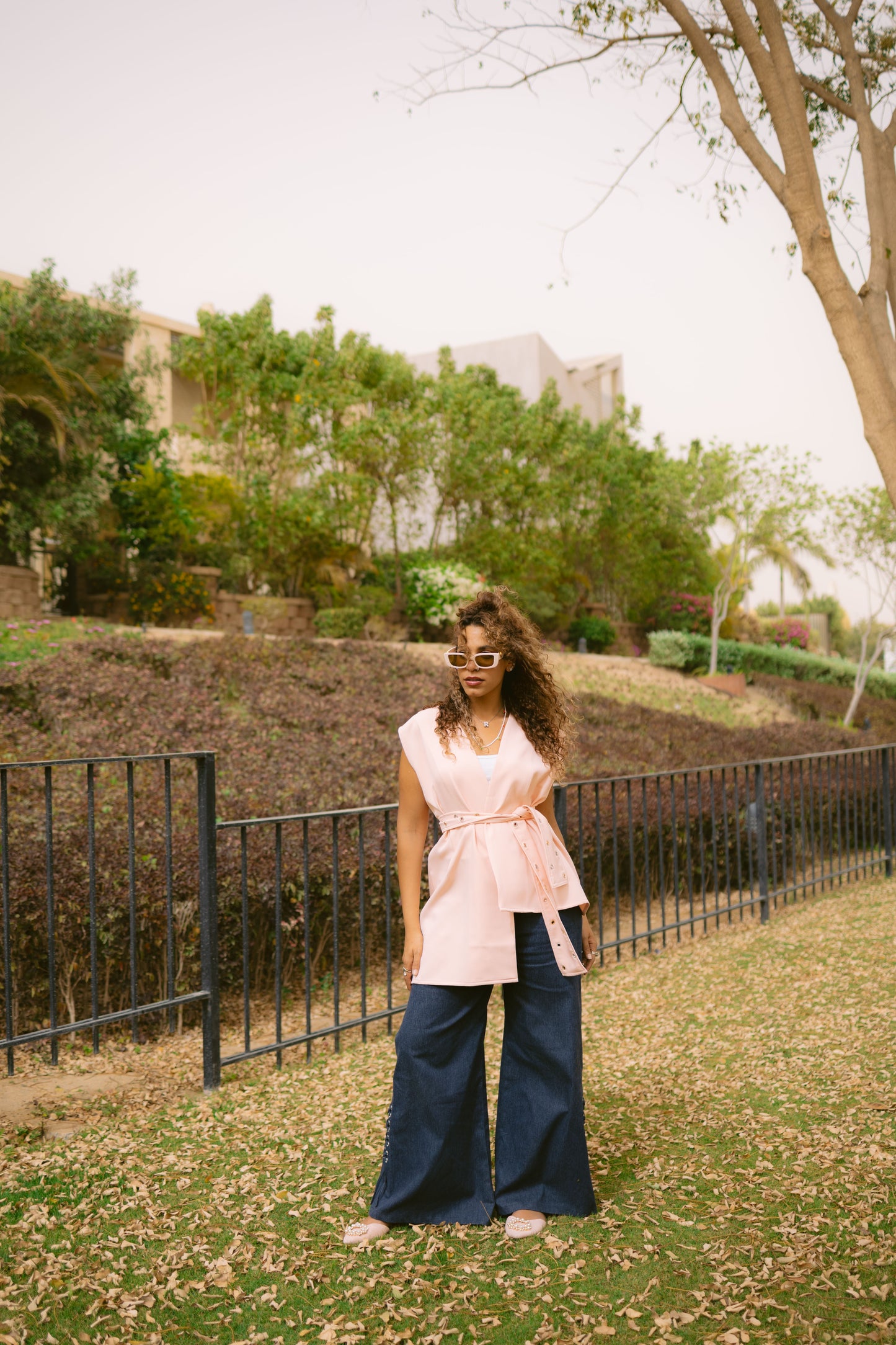 Asymmetric vest-light pink