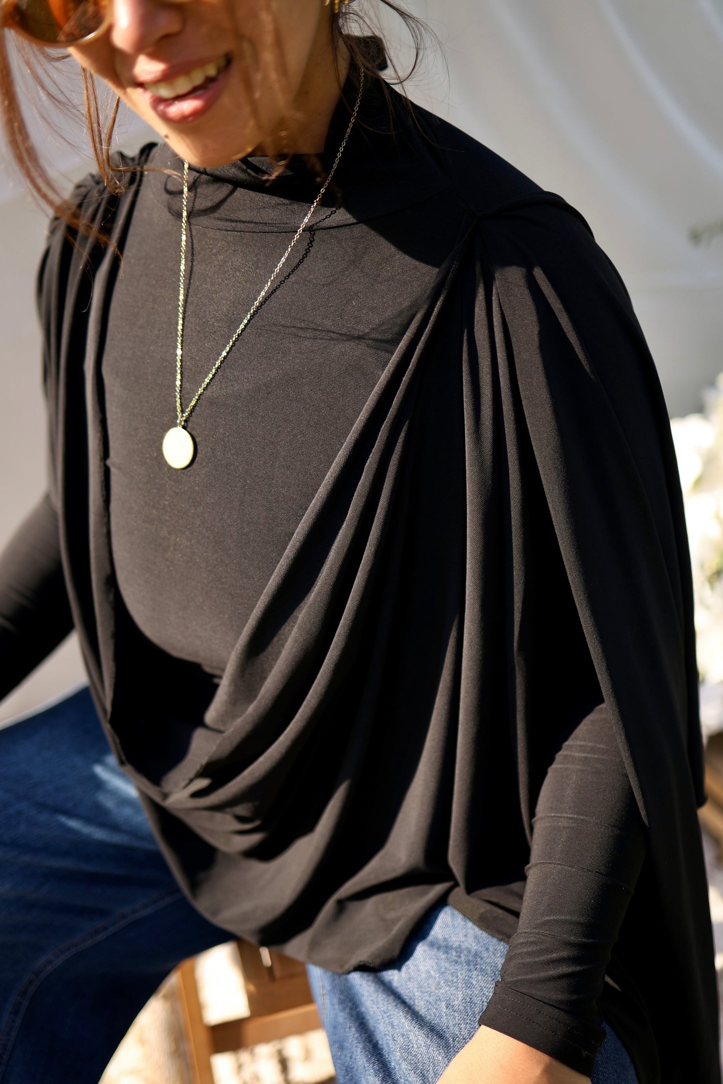 Flowy drapes top(Black)