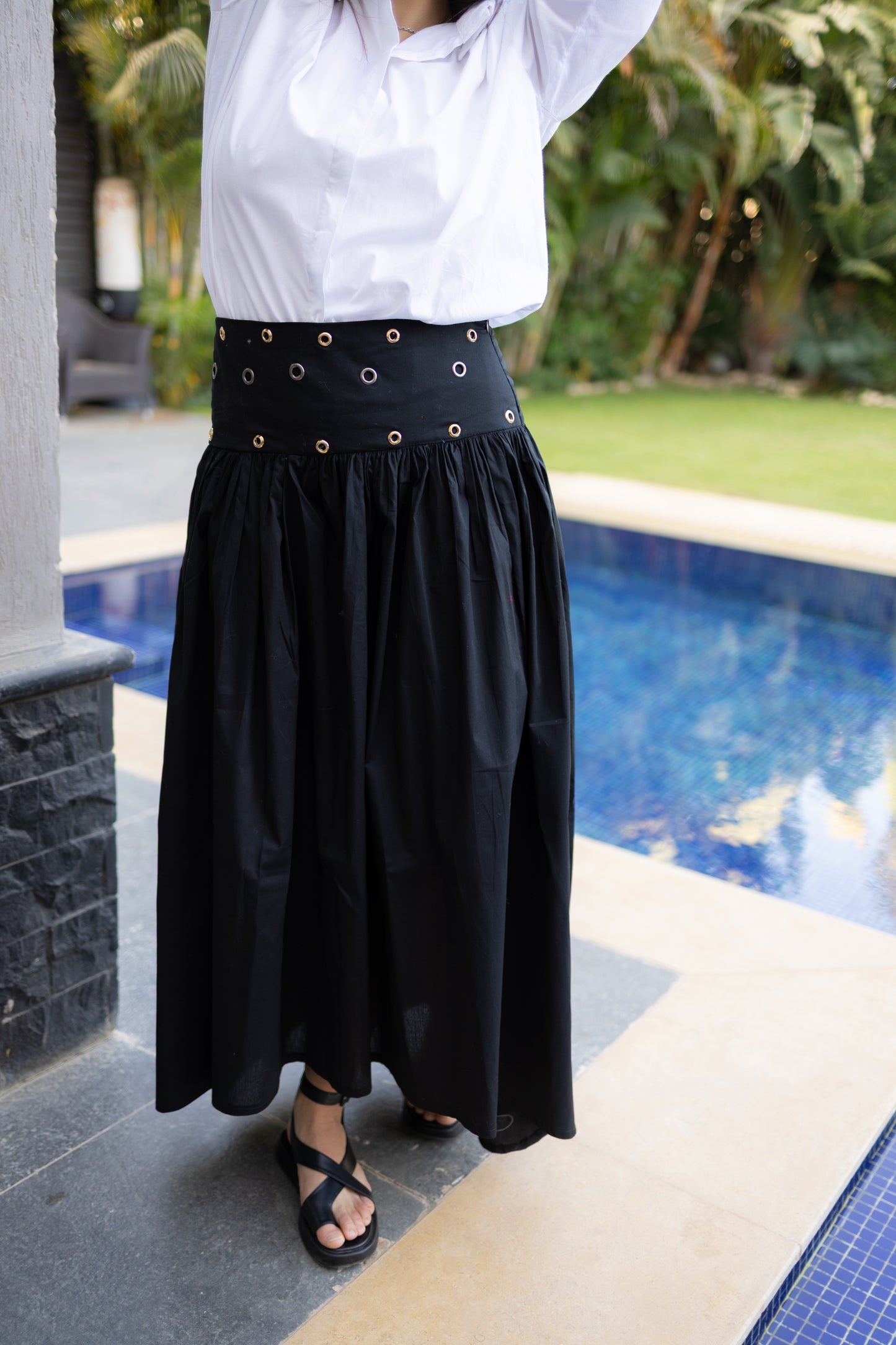 Eyelets skirt-Black